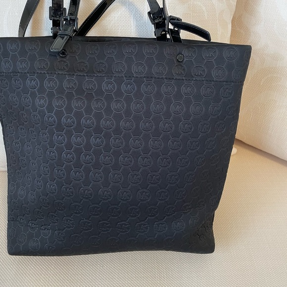 Michael Kors Tote bag Signature Logo Shopper - Picture 4 of 11